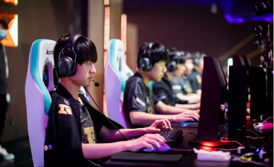 这次胜利使 这次胜利使